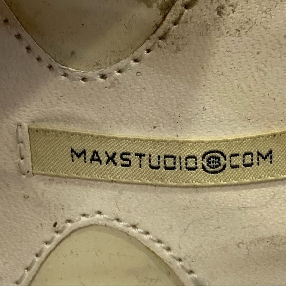 Max Studio Xenix Light Leather Beige - Picture 4 of 9